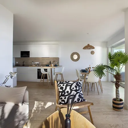 Le Chantilly-3 By Interhome
